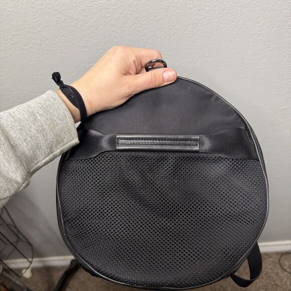 TUMI Voyager Misty Duffel Bag Nylon – Overnight Travel / Gym Bag - Picture 12 of 14